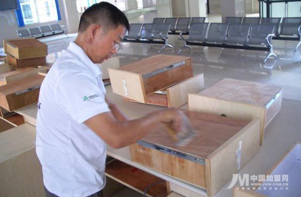 �������´��ڞg�[�DƬ