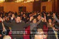 �y������