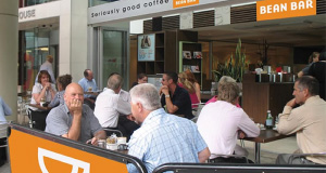 �e�_(d��)����